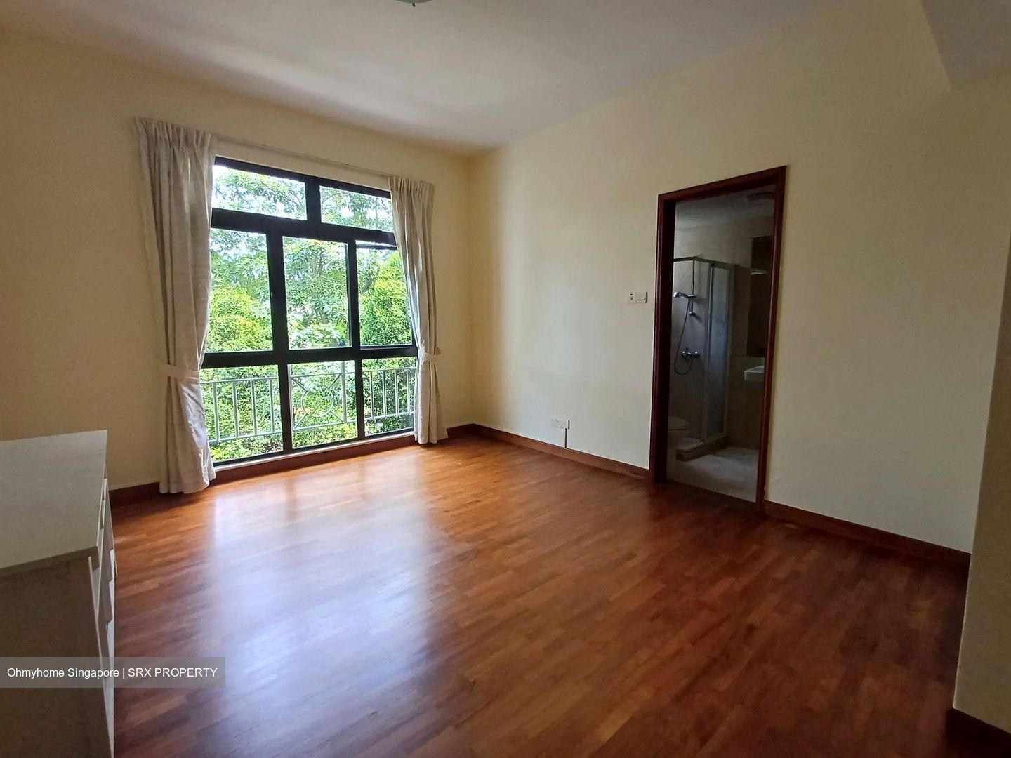 Seletaris (D27), Condominium #551679681